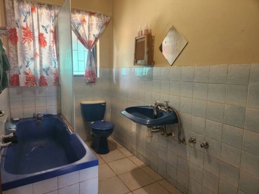 3 Bedroom Property for Sale in Pacaltsdorp Western Cape